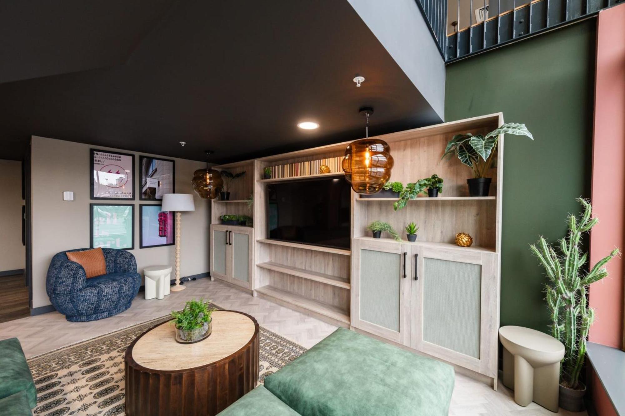 Cushy And At Nelson Place For Students Only Apartment Belfast